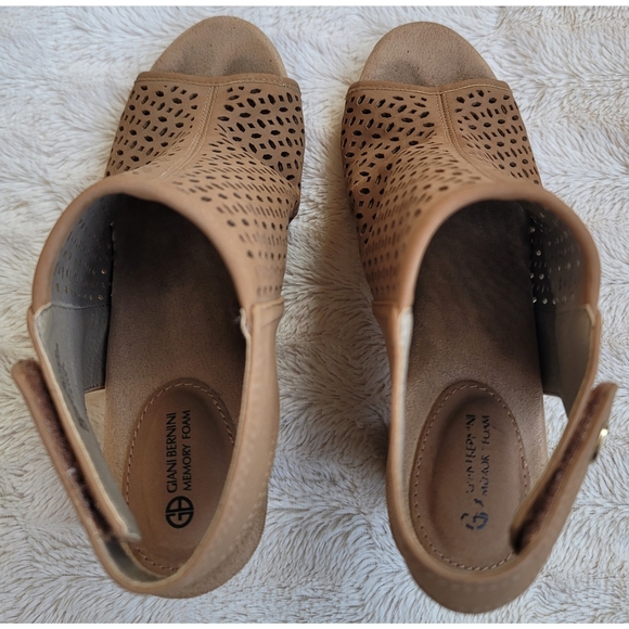 Giani Bernini Josieyy Memory Foam Shooties - Picture 10 of 16